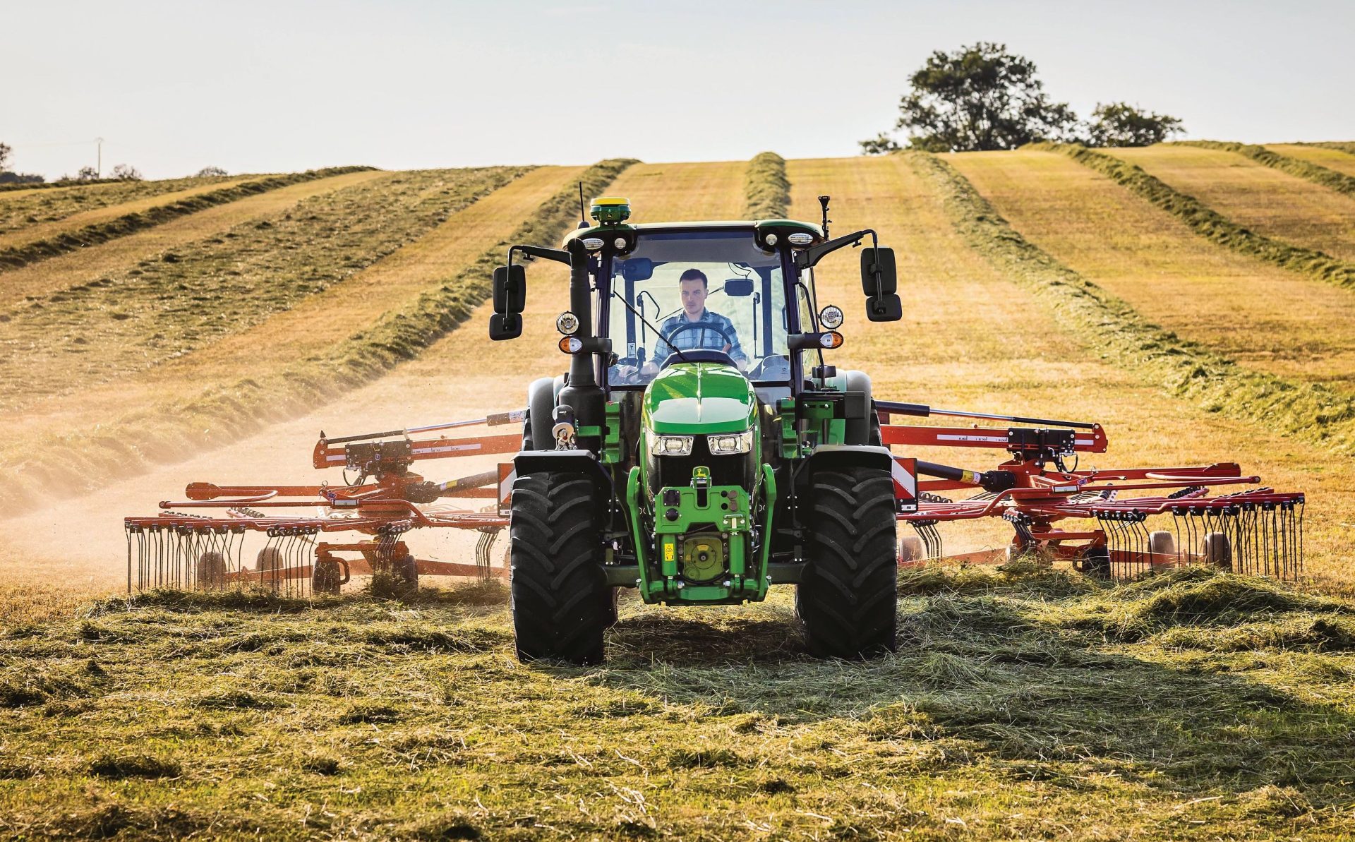 John Deere tops 10 Euro tractor markets