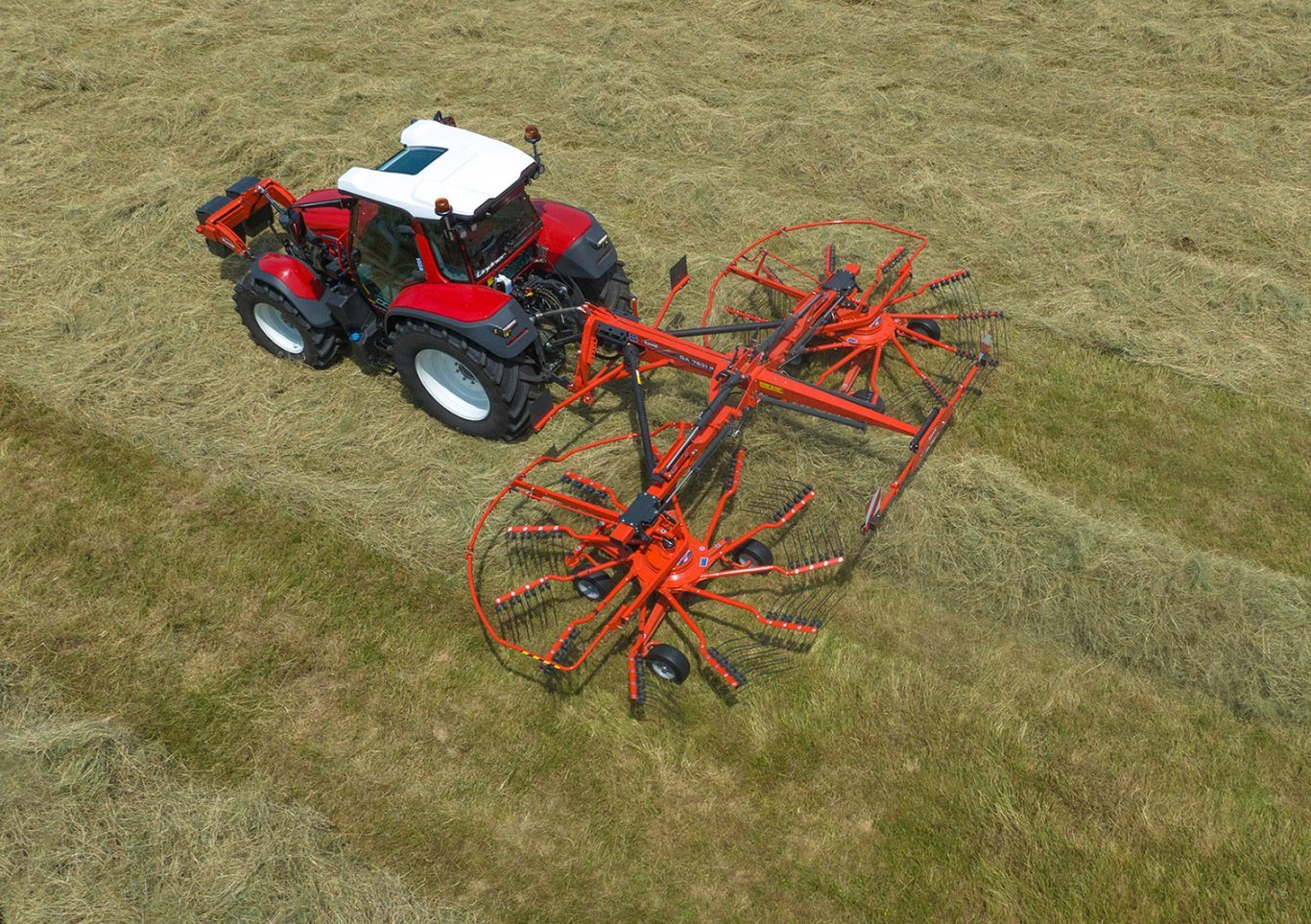 Mounted rake from Kuhn