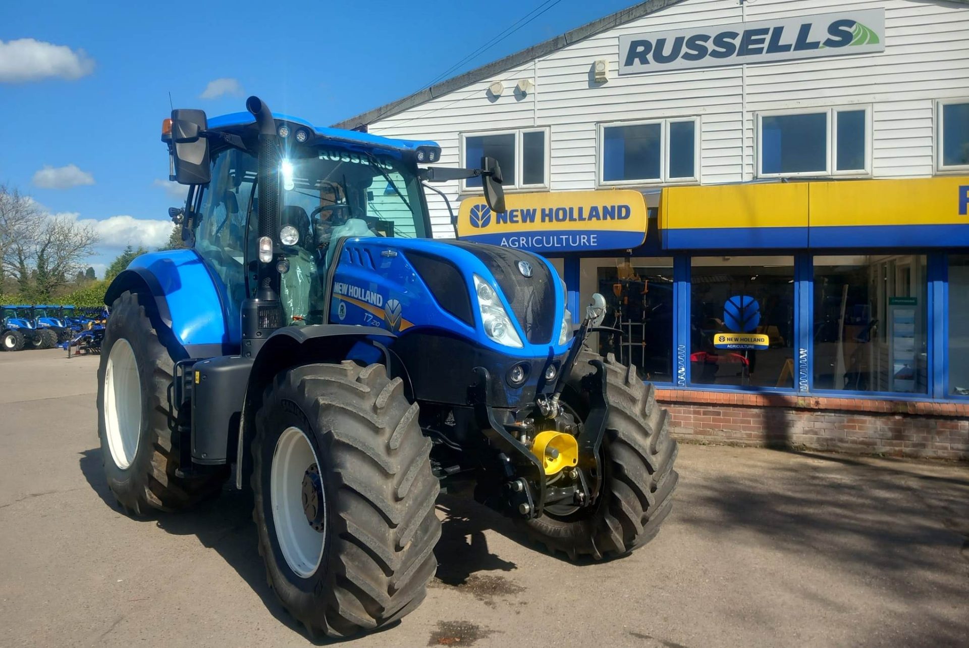 Russells expands New Holland territory