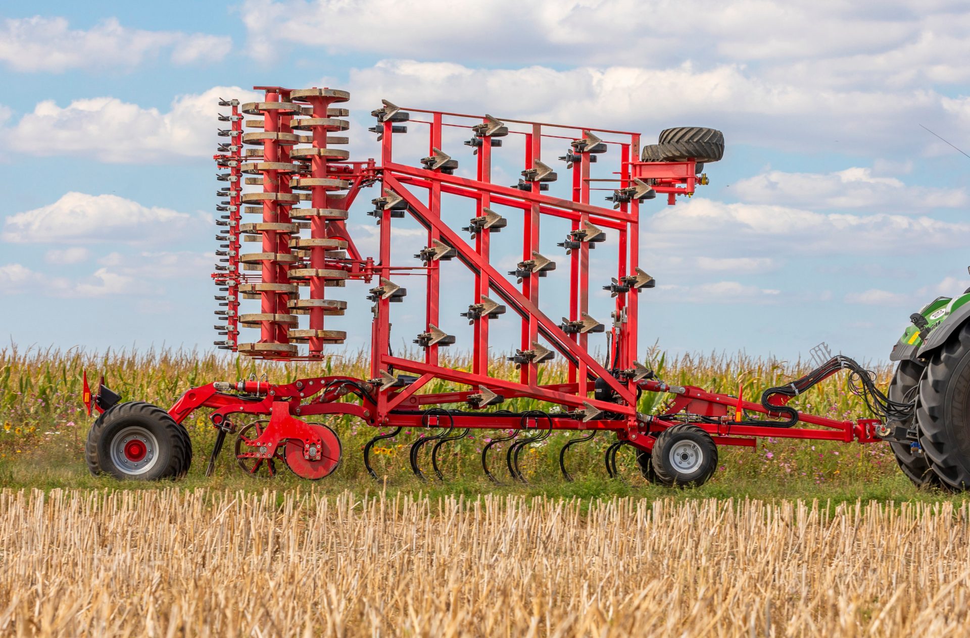 Trailed version of the Horsch Finer