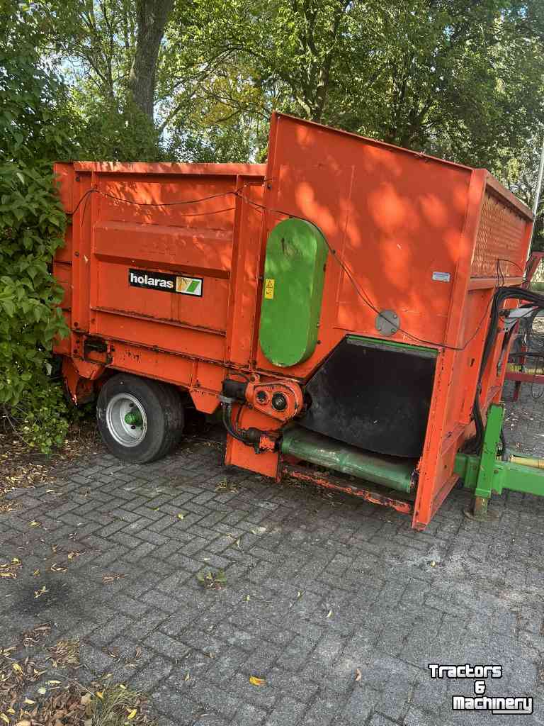 Silage-block distribution wagon Holaras RABBIT 5000