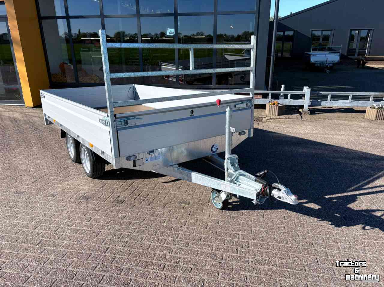 Car trailer up to 3500 Kg Hapert Plateauwagen Azure H2 2700 KG Torsievering
