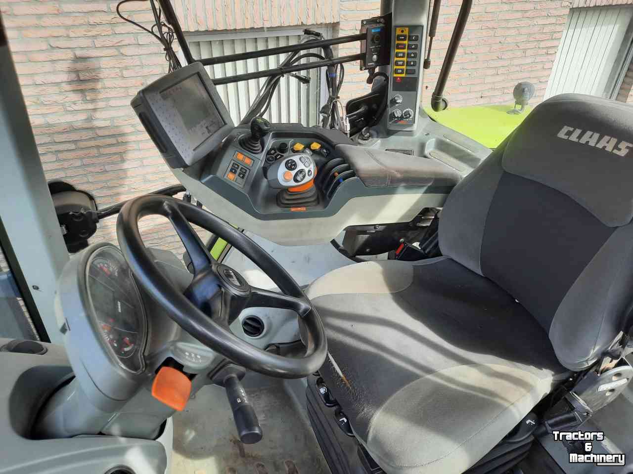 Tractor Claas Arion 650 Cmatic Cebis