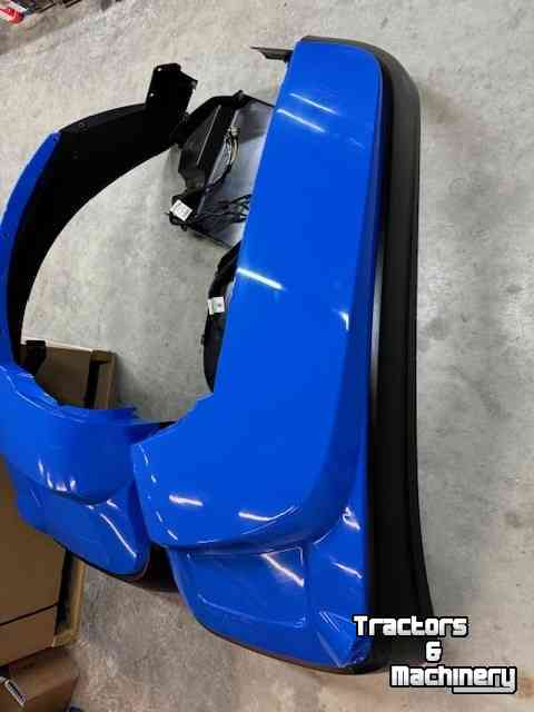 Used parts for tractors New Holland T5.140DCT