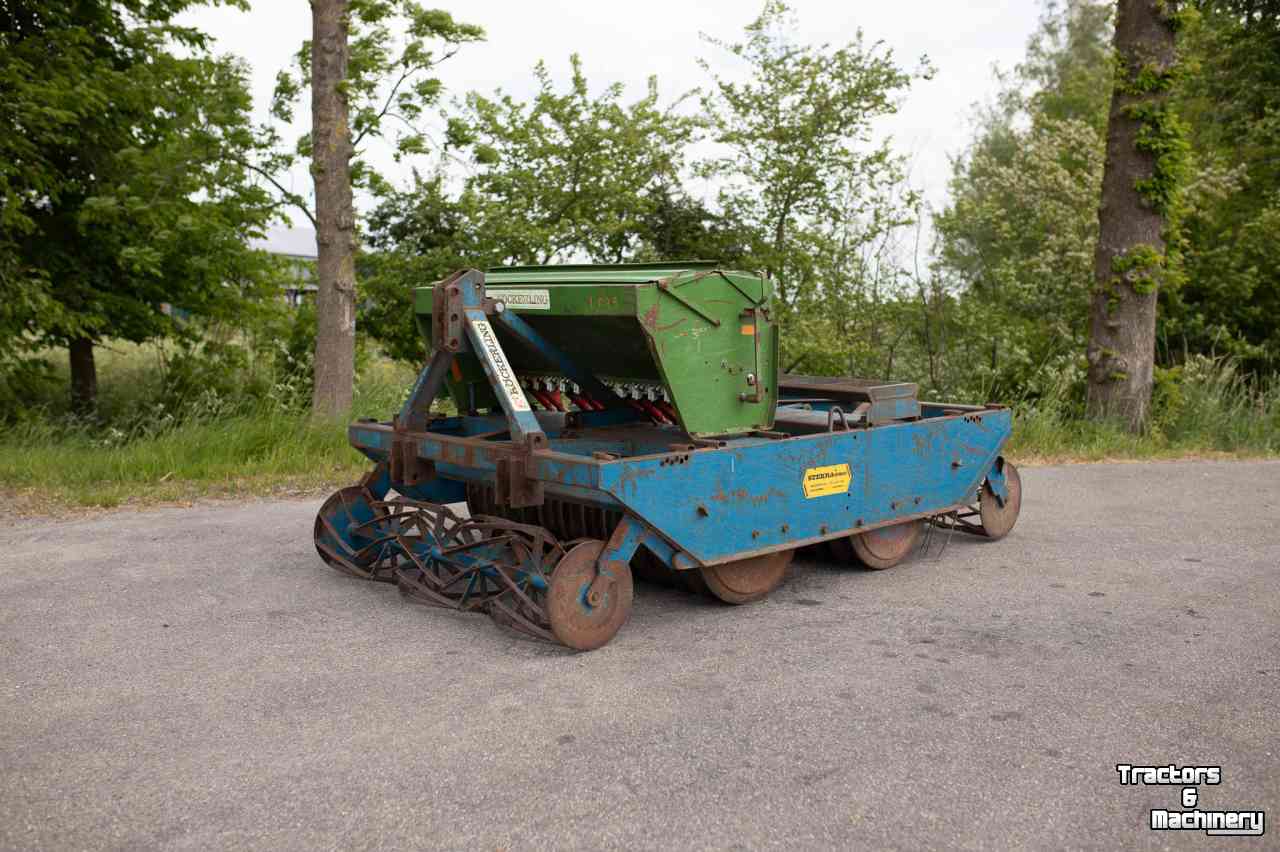 Seed drill Köckerling Minimat Bestell zaaimachine Drillpacker