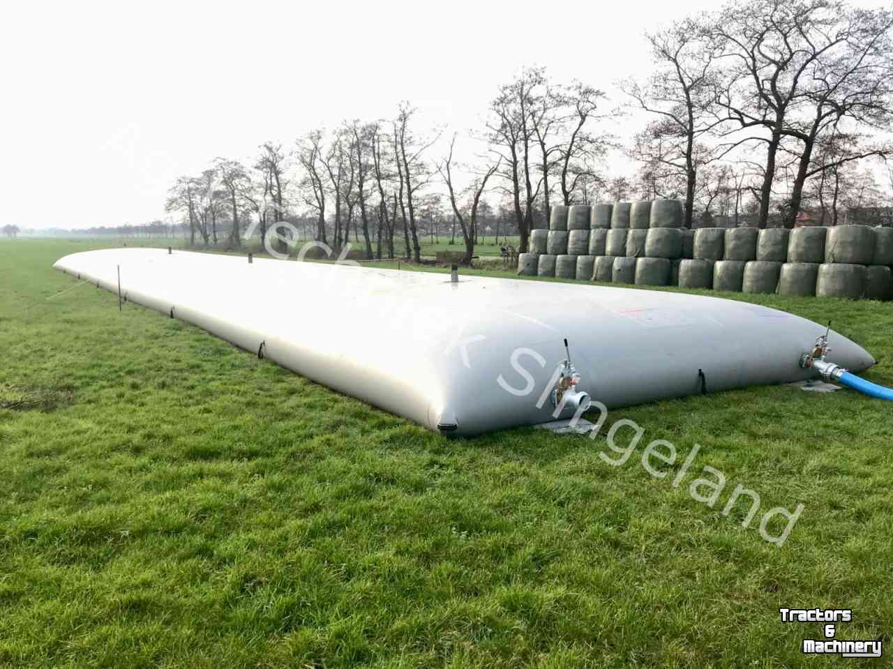Other manure equipment and accessories  Albers Alligator Winbag mestzak mestopslag