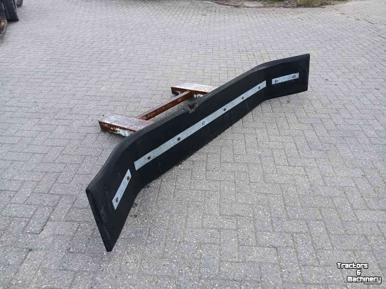 Rubber yard scraper Qmac RS260 rubber schaaf rubberschuif