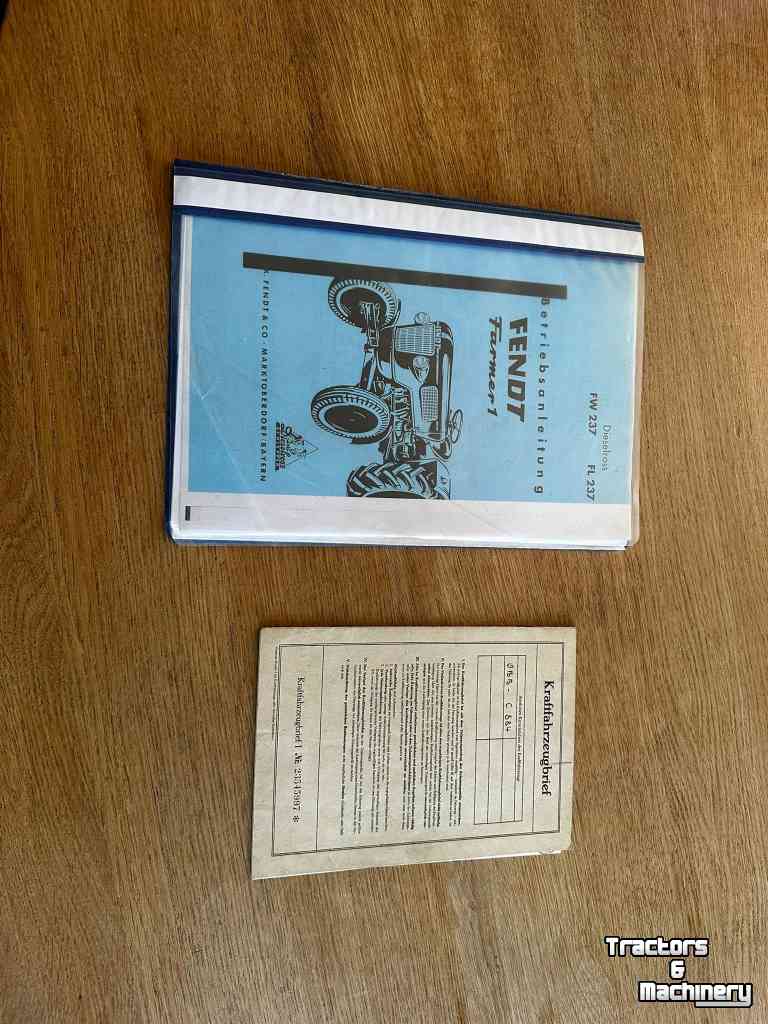Tractor Fendt Farmer 1 met hef en maaibalk