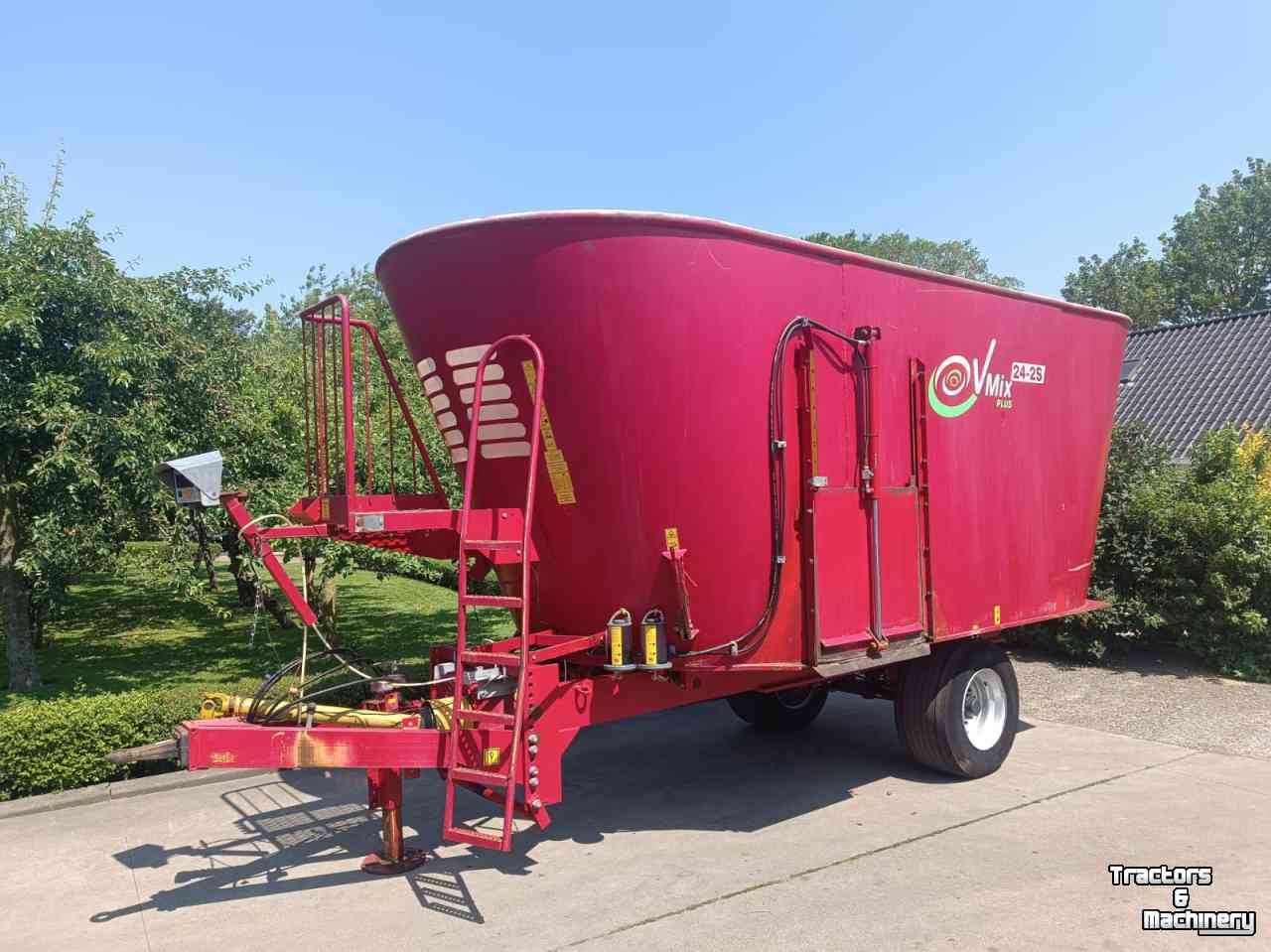 Vertical feed mixer BVL V-mix 24-2S