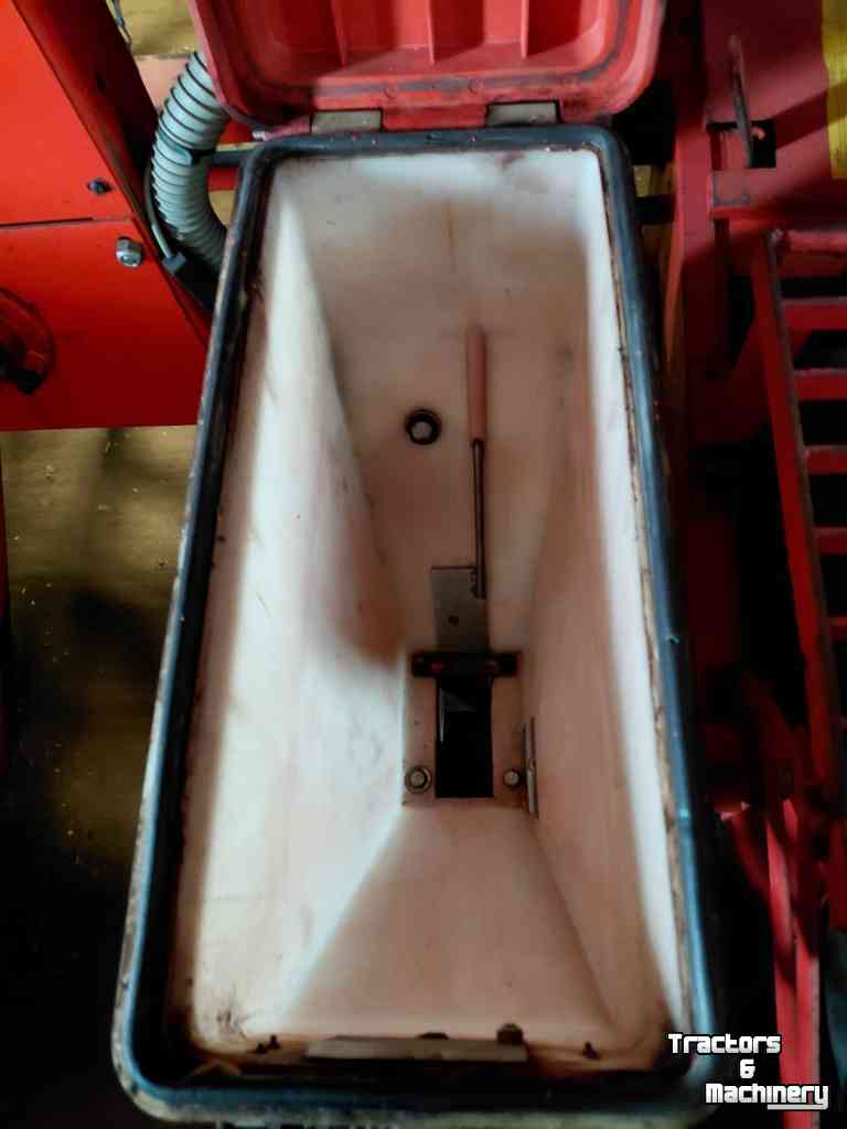Vegetable- / Precision-seed drill Becker 6 Rij Maiszaaier