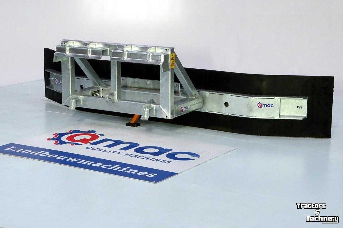 Rubber yard scraper Qmac Modulo rubber erfschuif straatschuif wegenschuif aanbouw Schaffer