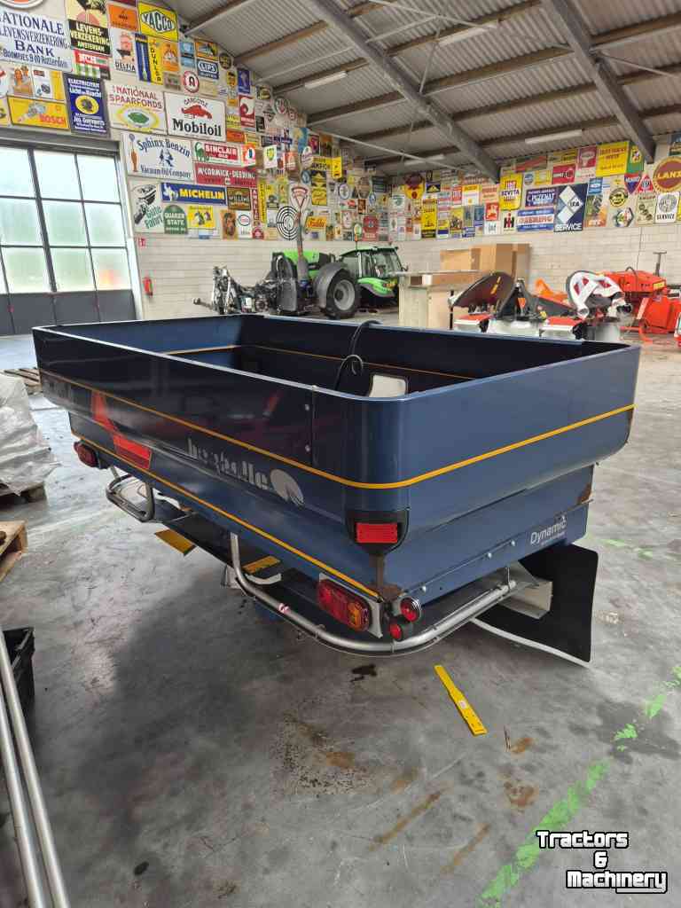 Fertilizer spreader Bogballe M2W Dynamic kunstmeststrooier