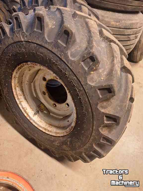 Wheels, Tyres, Rims & Dual spacers Galaxy 11.5/80X15.3 75%