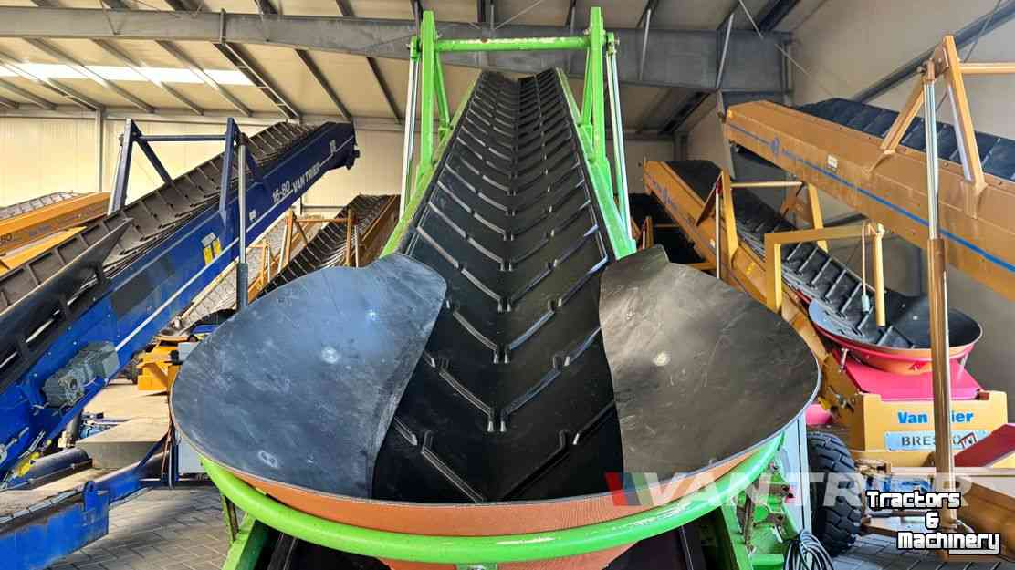 Telescopic storeloader Breston Z14-80 Hallenvuller