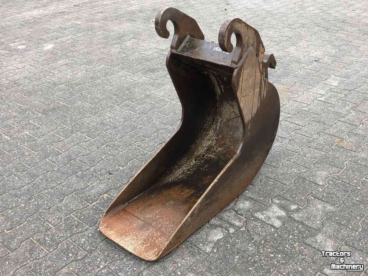 Excavator buckets Matt Nielen Banaanbak 40 CM CW 10