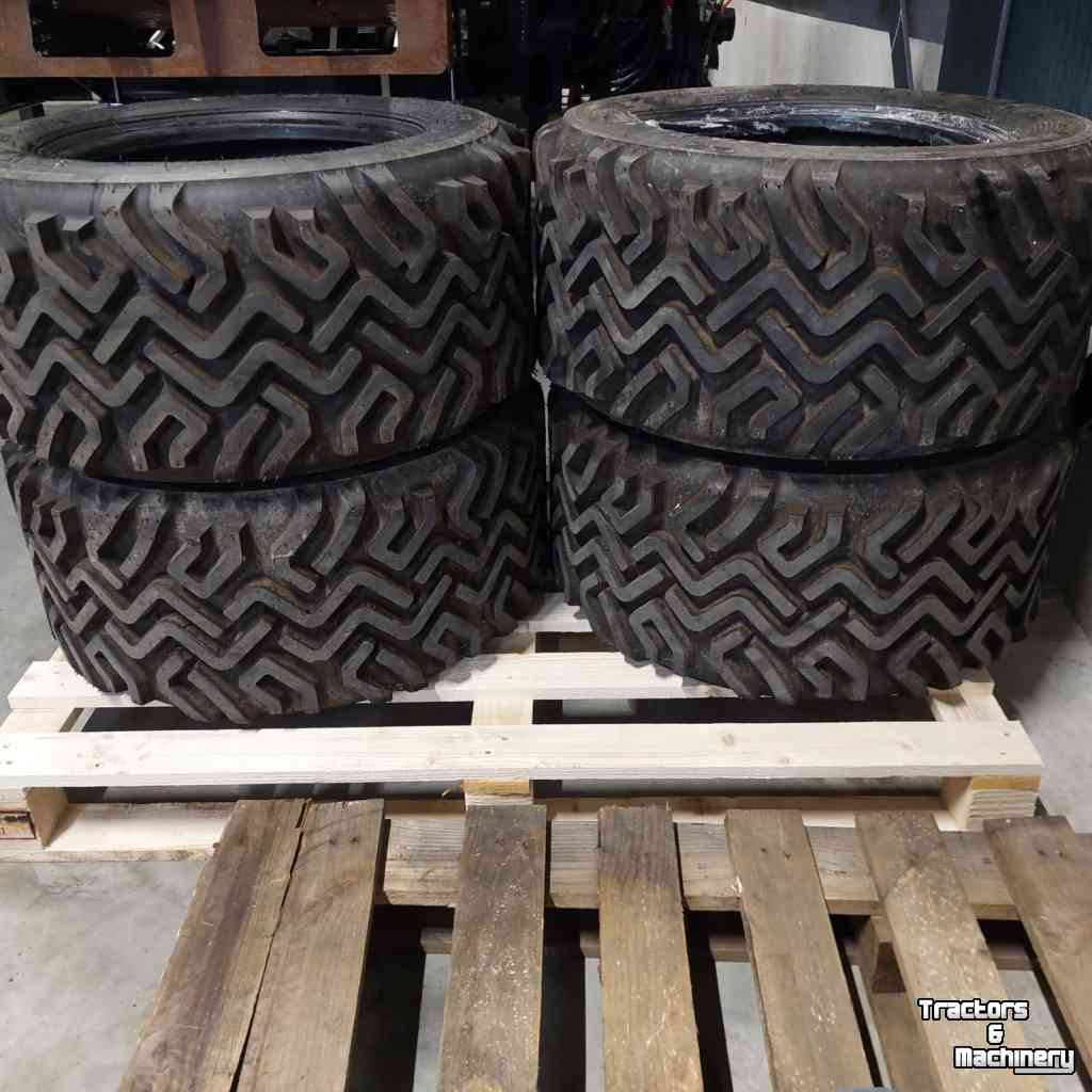 Wheels, Tyres, Rims & Dual spacers  320/55-15