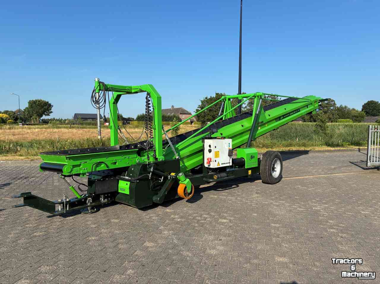 Telescopic storeloader AVR Cobra 80-17 + Toevoeband