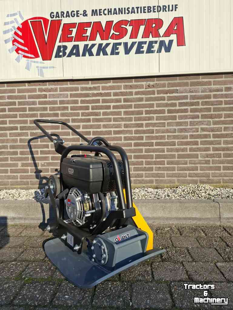 Vibrating plates Giant GP2155D