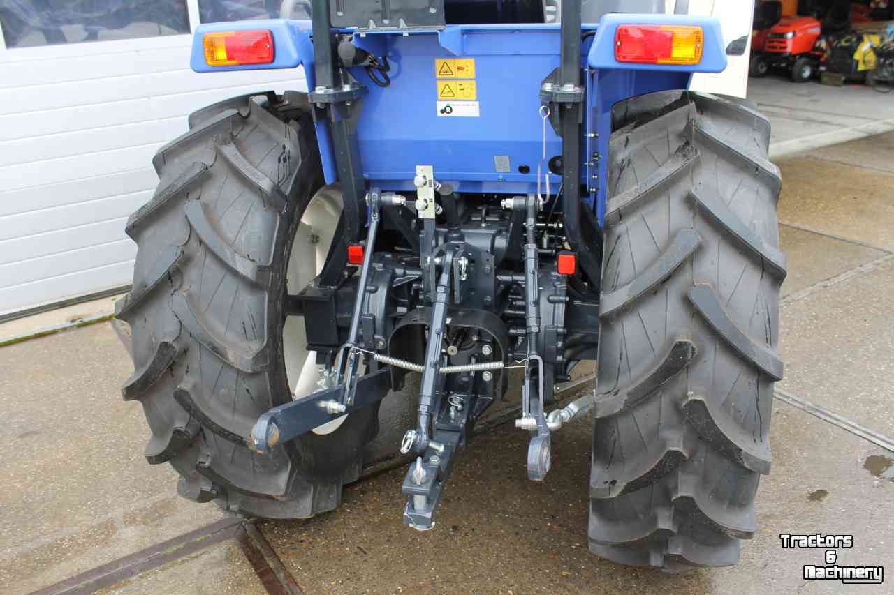 Horticultural Tractors Iseki TLE4550 mechanisch handgeschakelde compacttrekker tuinbouwtractor trekkerbanden