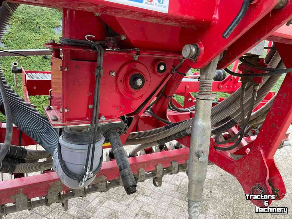 Seed drill Lely Polymat Pneumatische zaaimachine
