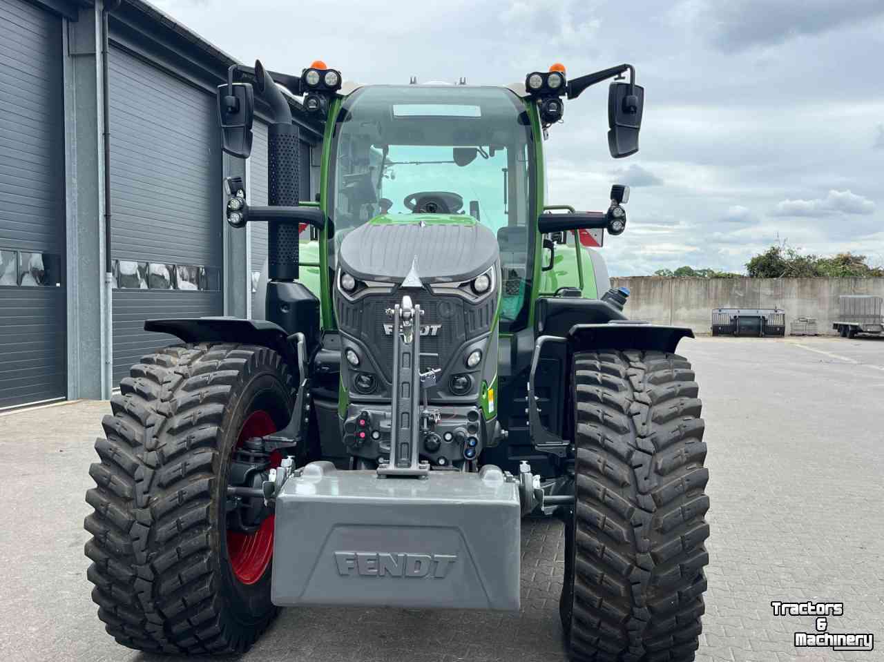 Tractor Fendt 620 power plus