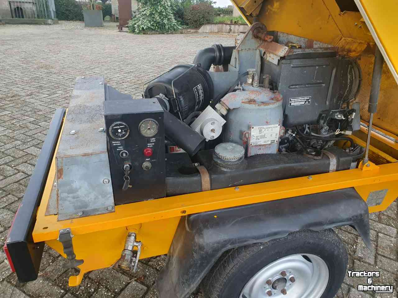 Mobile compressor Atlas Copco 45