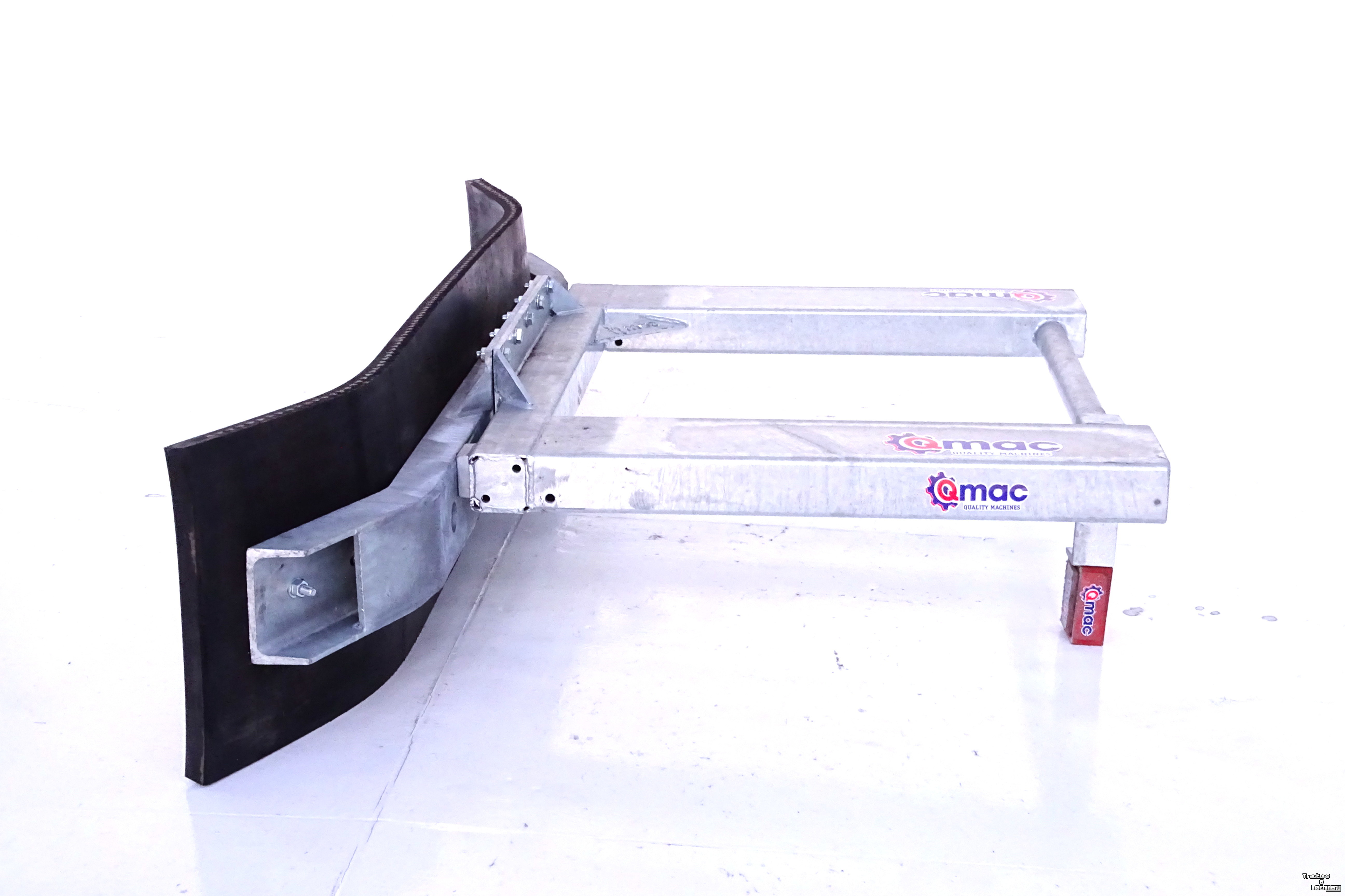 Other transport and industrial equipment and accessories Qmac Modulo Rubber mud scrapers 2400mm hookup Forklift