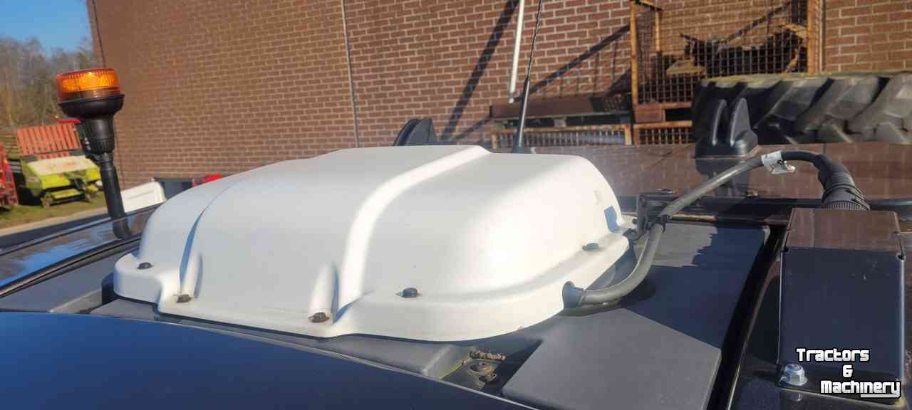 GPS steering systems and attachments Valtra Valtra Guide Submetre(Novatel)