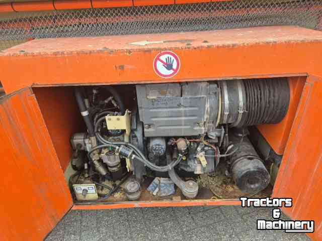 Articulated platforms JLG 33 RTS