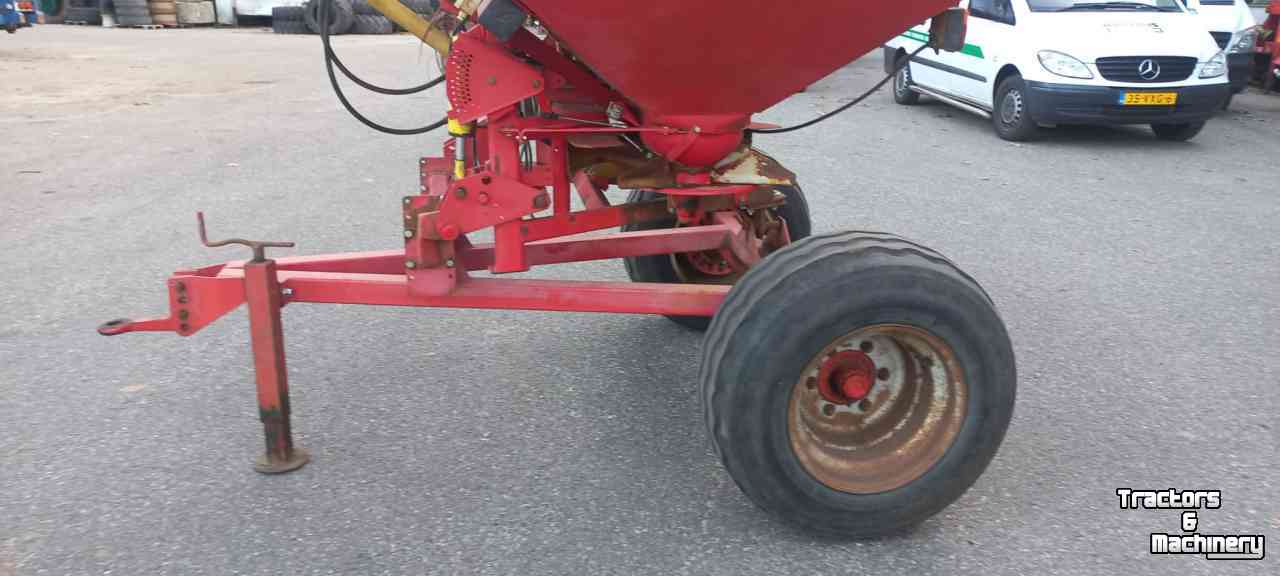 Fertilizer spreader Lely Centerliner SL