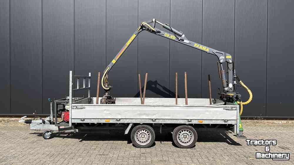Car trailer up to 3500 Kg  Aanhangwagen met bosbouwkraan