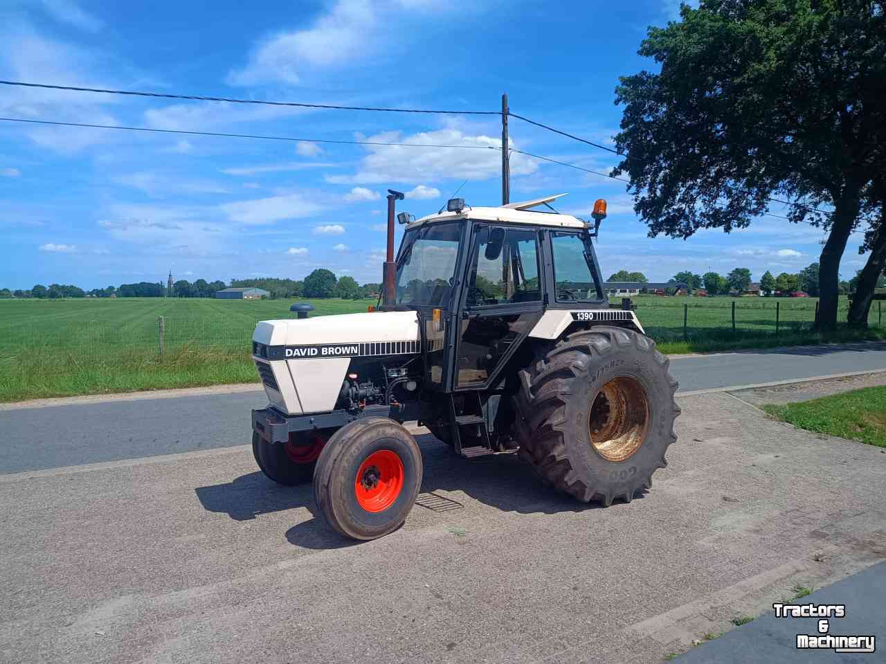 Tractor David Brown 1390