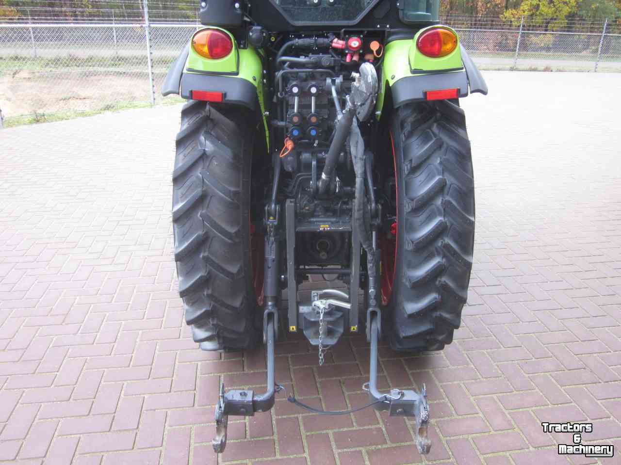 Small-track Tractor Claas CLAAS NEXOS 230 VE