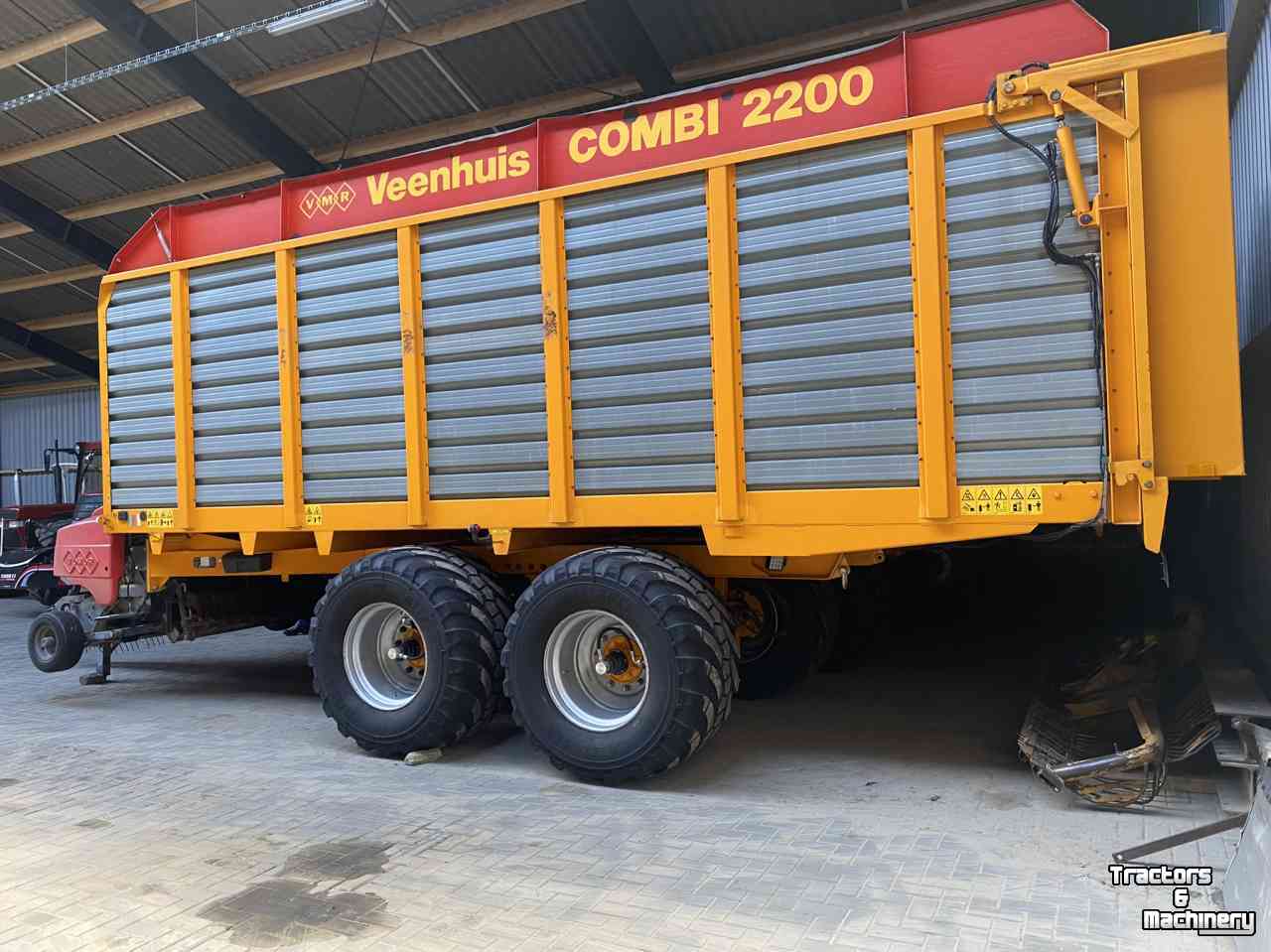Self-loading wagon Veenhuis Combi 2200