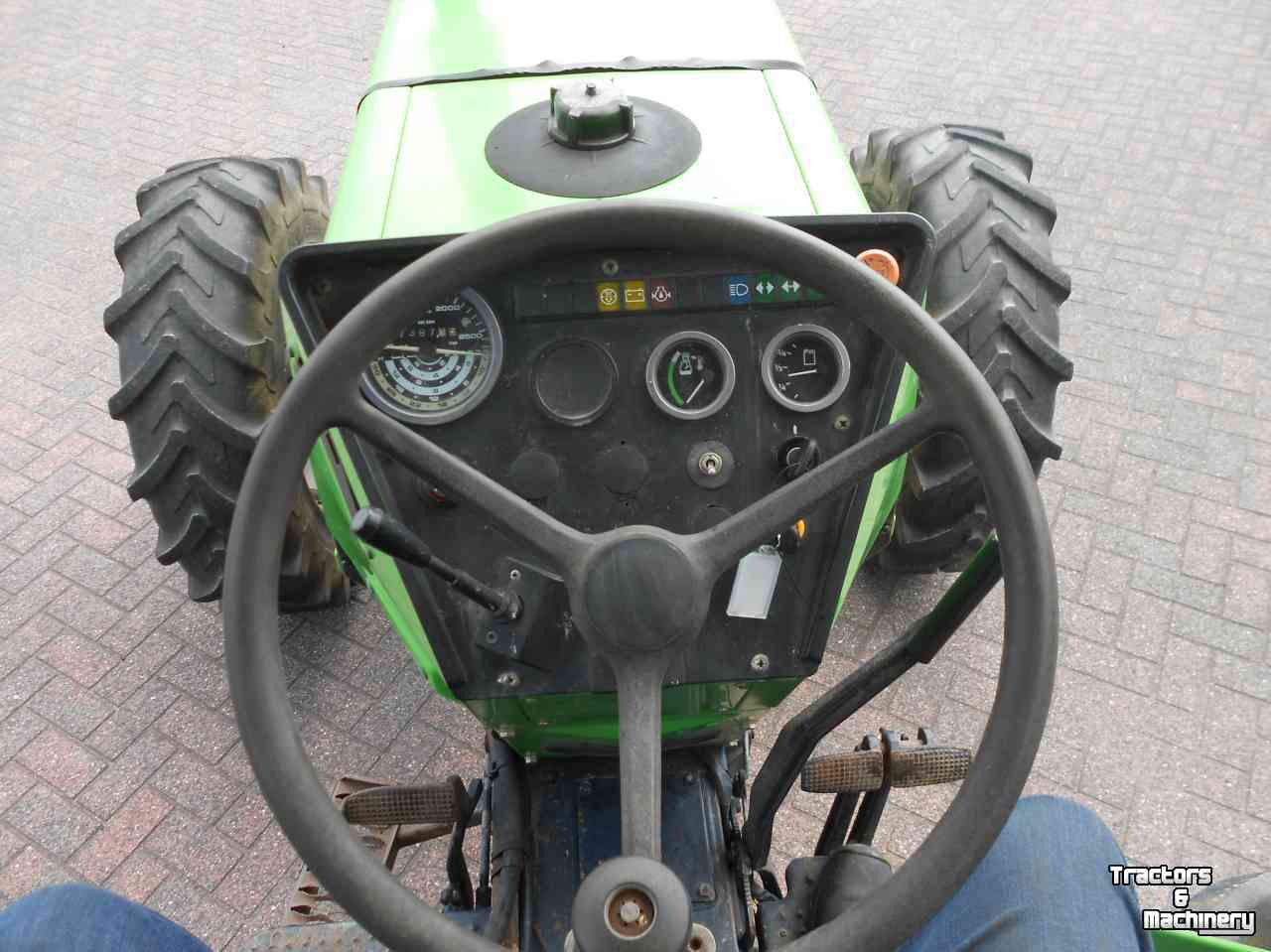 Tractor Deutz-Fahr dx 3.30