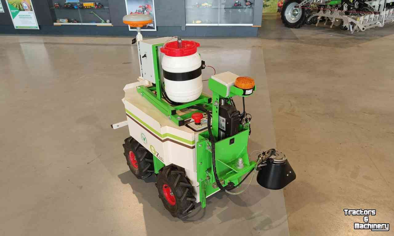 Other lawn and garden equipment and accessories NAIO OZ Robot Z440 Multifunctionele robot machine