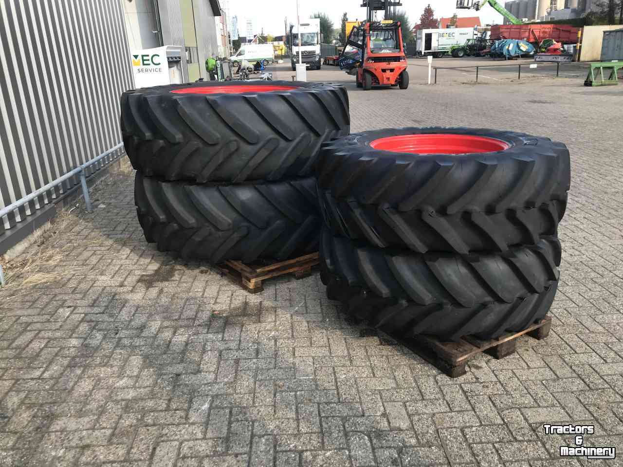 Wheels, Tyres, Rims & Dual spacers Michelin 480/70R30 + 650/65R42