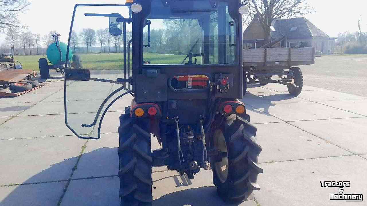 Horticultural Tractors Branson 3100