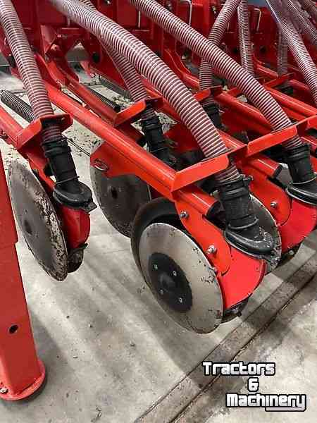 Seed drill Kuhn Venta 3520-28