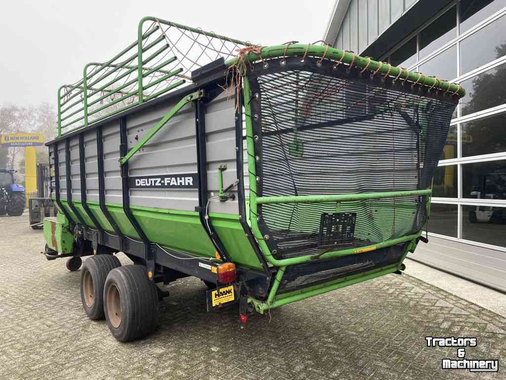 Self-loading wagon Deutz-Fahr K570 Opraapwagen