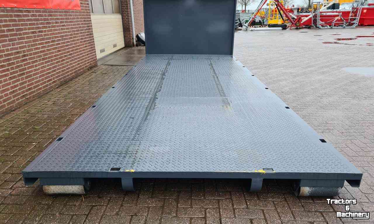 Hooked-arm carrier  Container platform / haark-arm platform