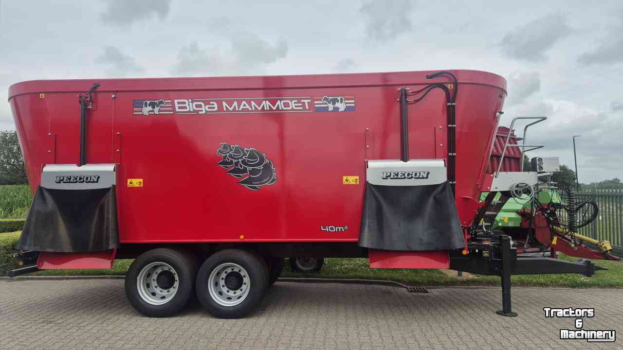 Vertical feed mixer Peecon Biga 40-230s Mammoet