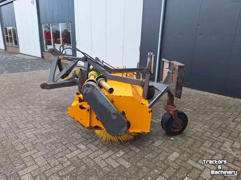 Sweeper Holaras Turbo A-250 Veegmachine