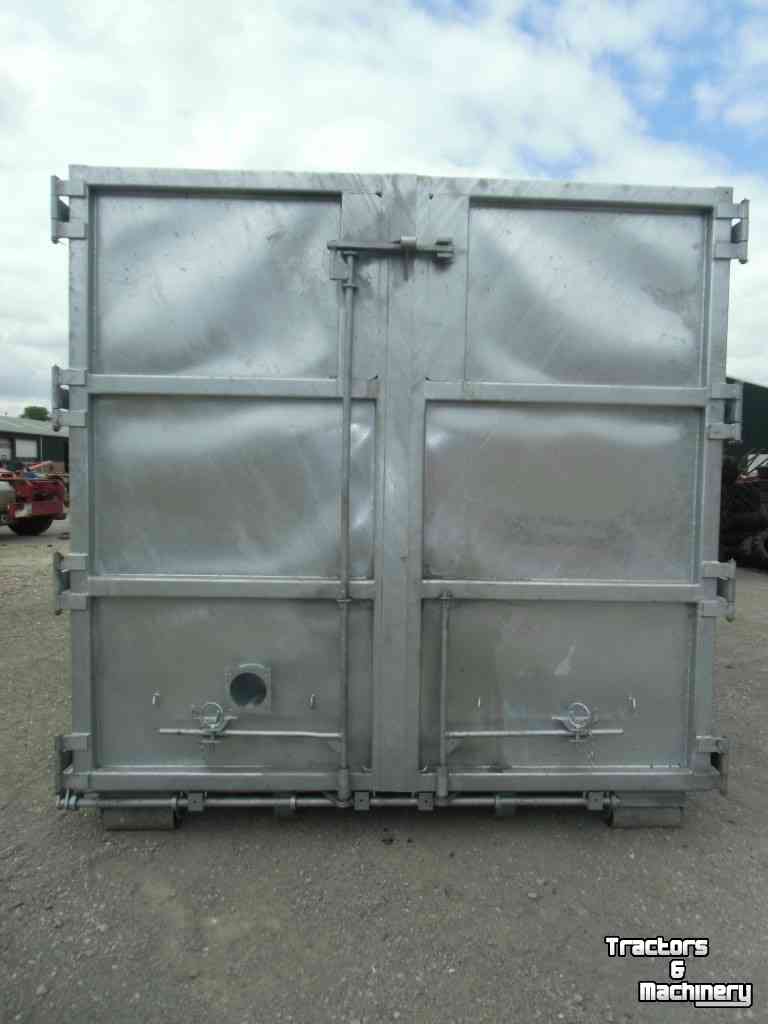 Manure container Agomac Haakarm mestcontainer