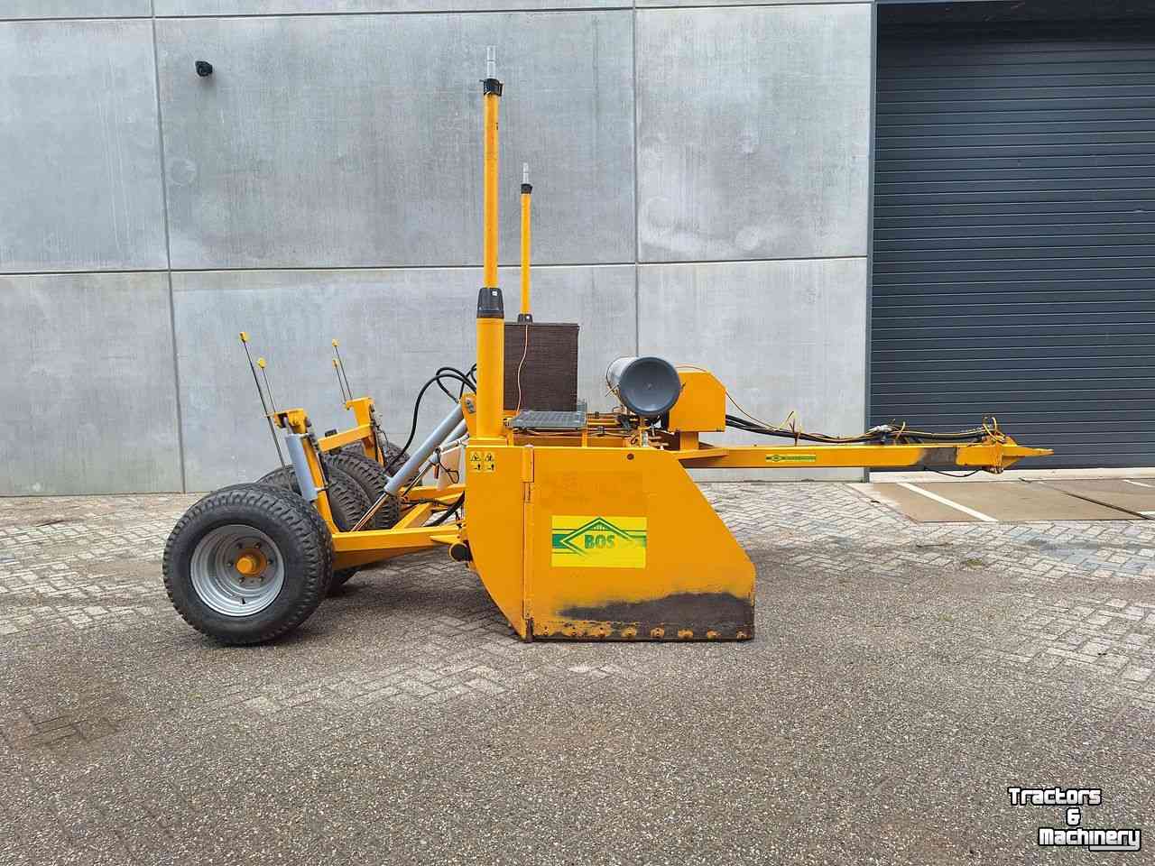 Scrapers Bos KB 2650 met Kieboom Machine Control