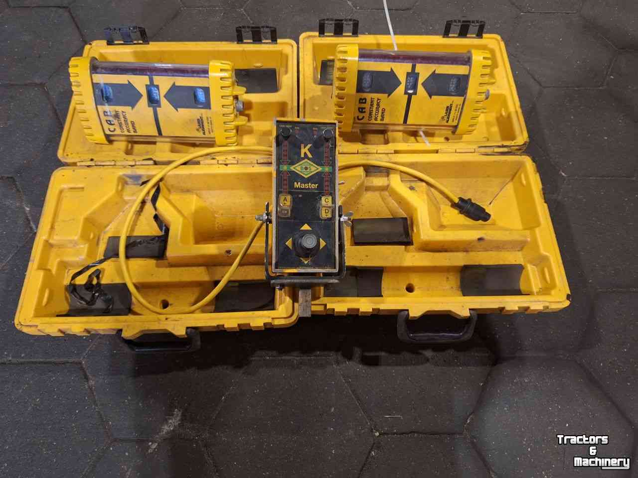 Scrapers Bos KB 2650 met Kieboom Machine Control