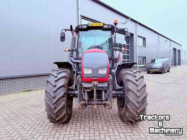 Tractor Valtra N121 hitech, 50km, geveerd, Fronthef