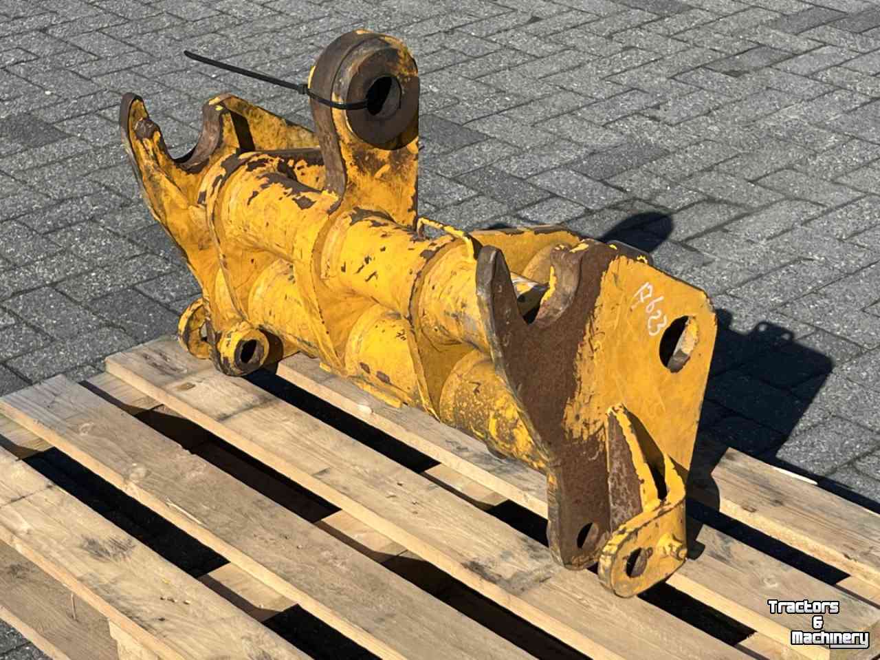 Quick hitches Manitou Snelwissel Manitou passend aan JCB 531-536-541 verreiker