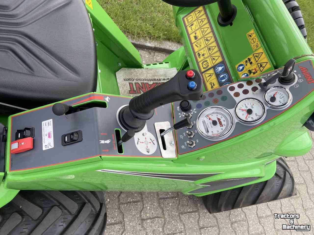 Wheelloader Avant 528 TDL