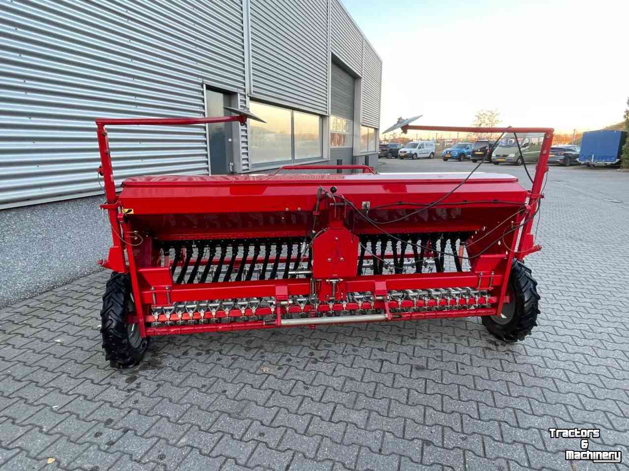 Seed drill Kongskilde Classic CS3000-29R zaaimachine